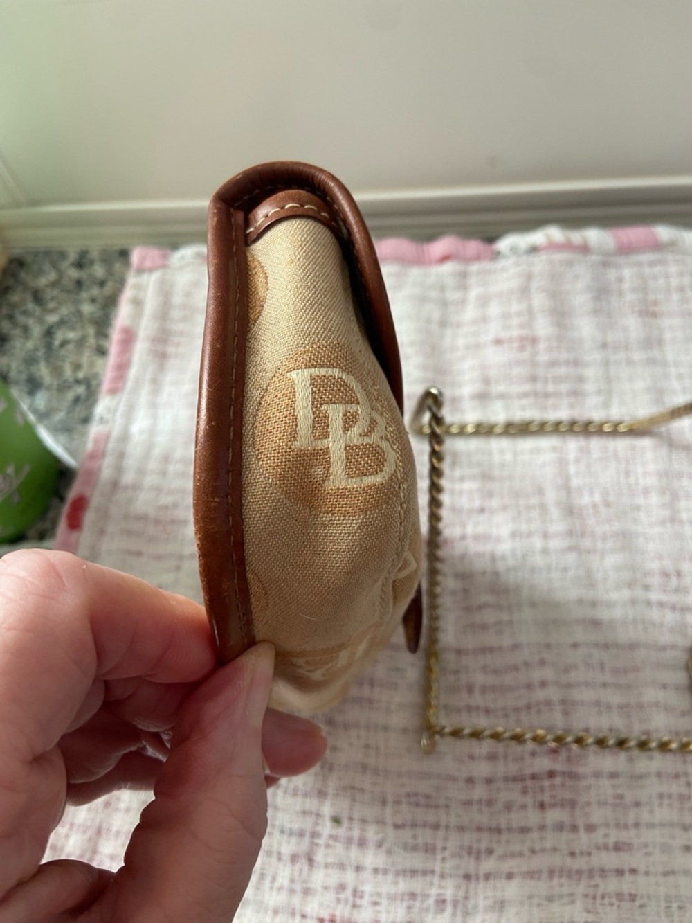 Dooney & Bourke EUC signature Flap Wristlet - Picture 6 of 12